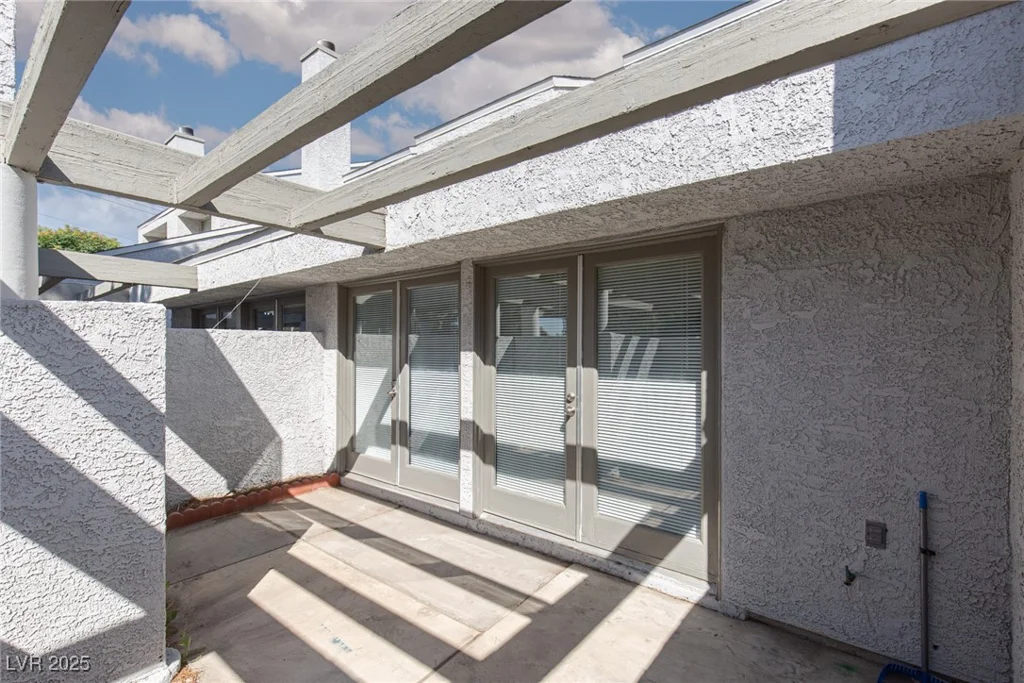 5523 Orchard, Las Vegas, NV 89110