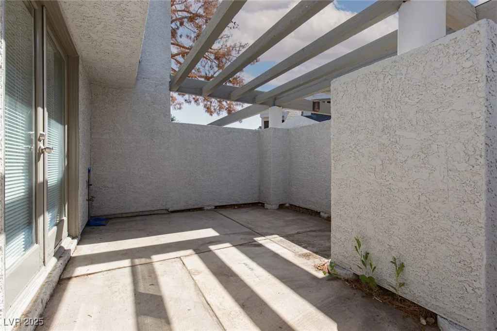 5523 Orchard, Las Vegas, NV 89110