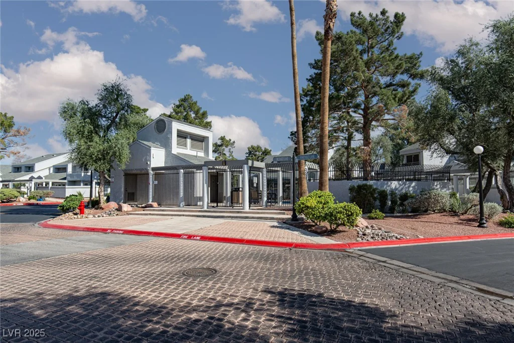 5523 Orchard, Las Vegas, NV 89110