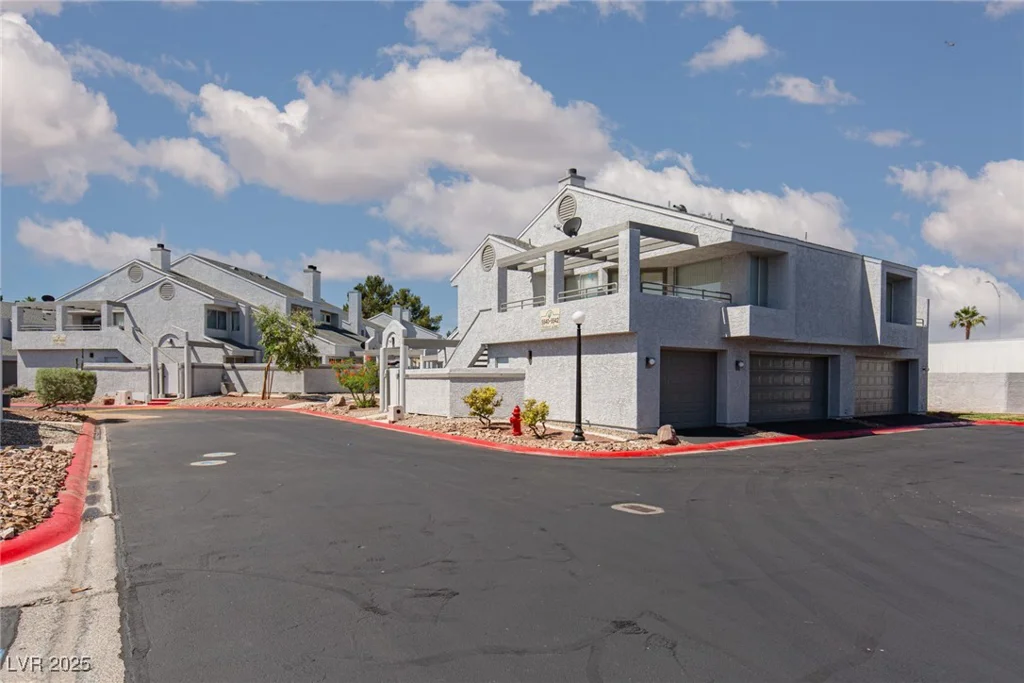 5523 Orchard, Las Vegas, NV 89110