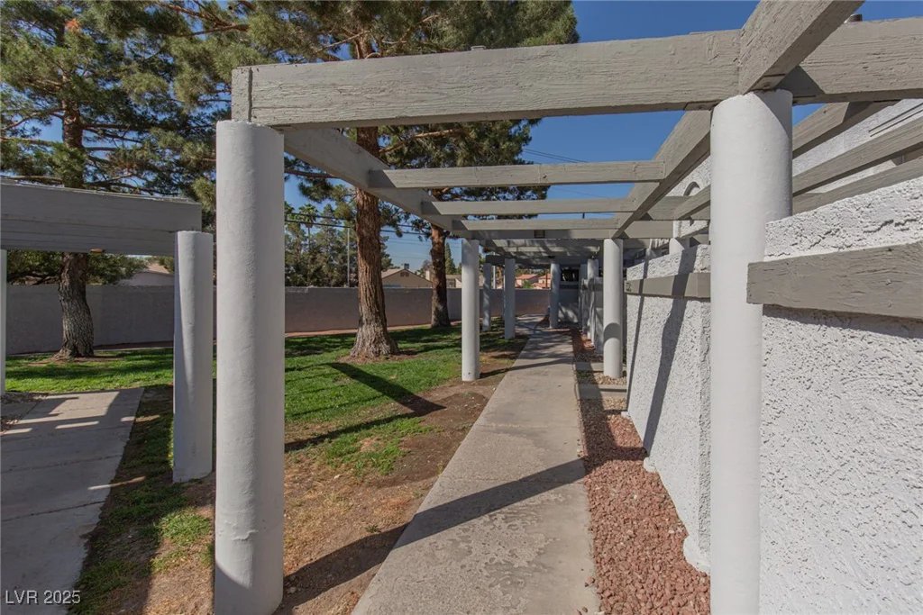 5523 Orchard, Las Vegas, NV 89110