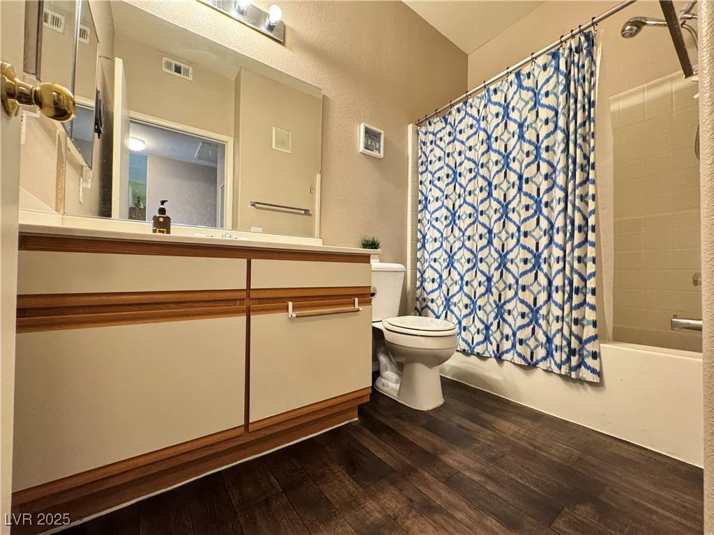 5750 Hacienda, Las Vegas, NV 89122