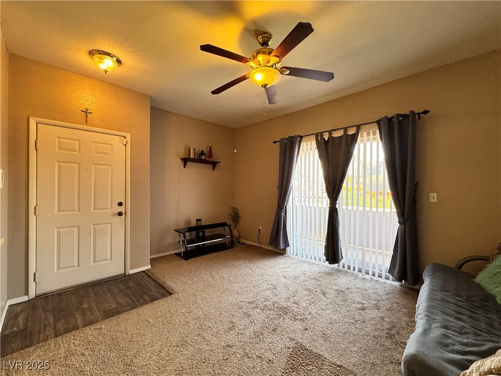 5750 Hacienda, Las Vegas, NV 89122