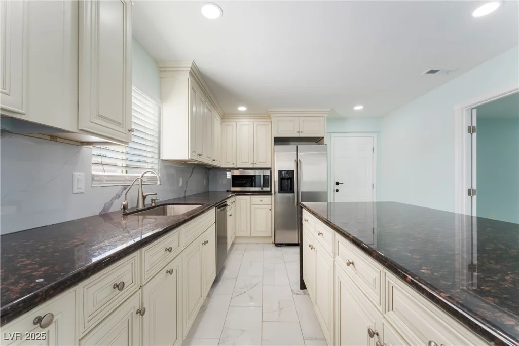 5516 Cory, Las Vegas, NV 89107