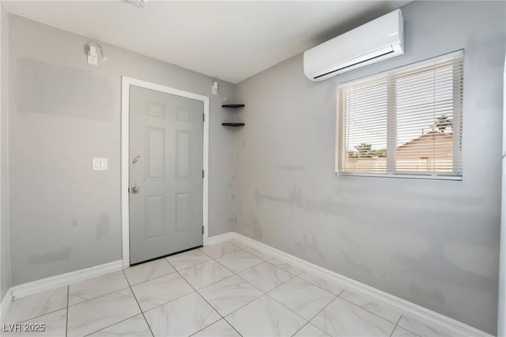 5516 Cory, Las Vegas, NV 89107