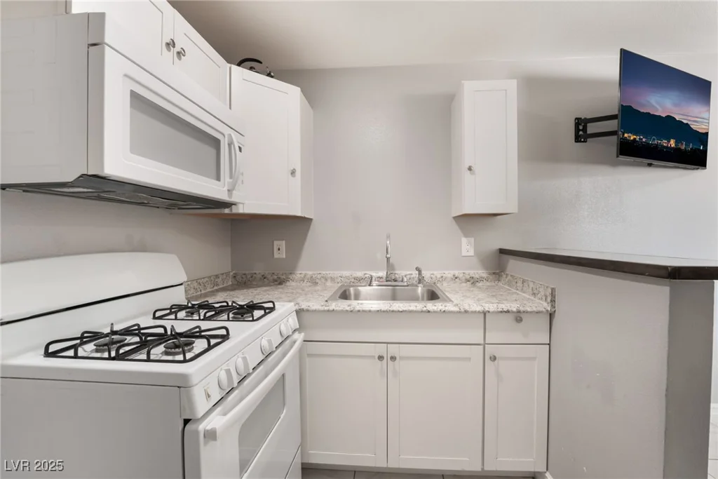 5516 Cory, Las Vegas, NV 89107
