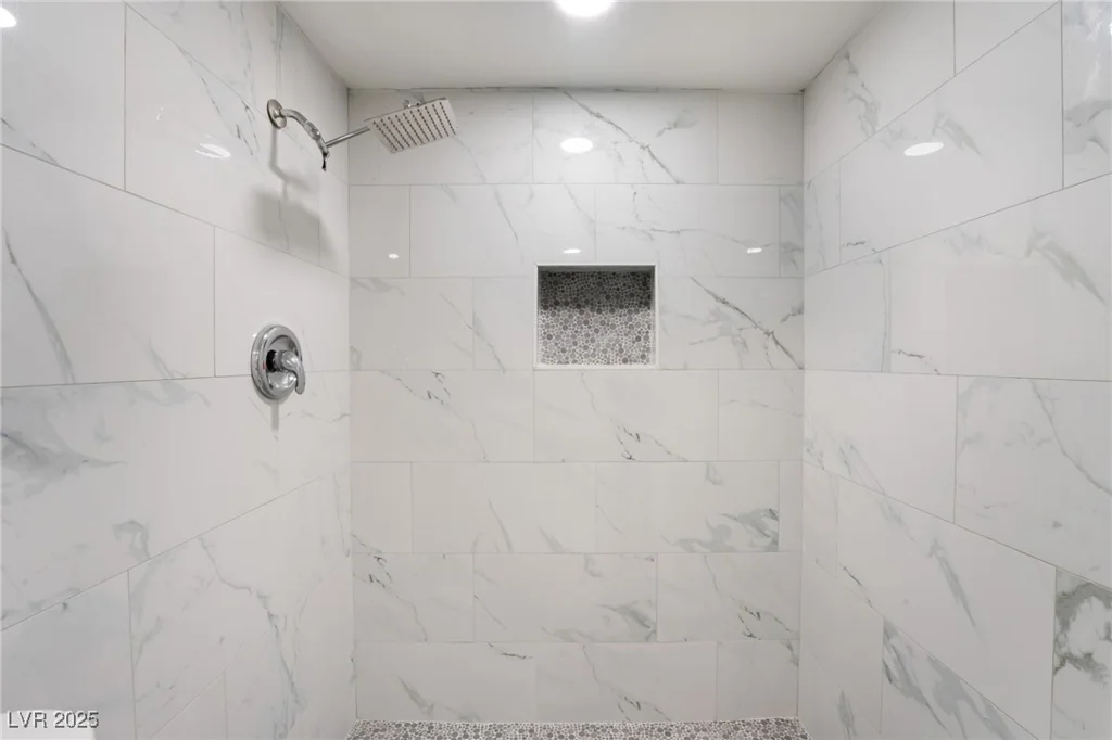 5516 Cory, Las Vegas, NV 89107