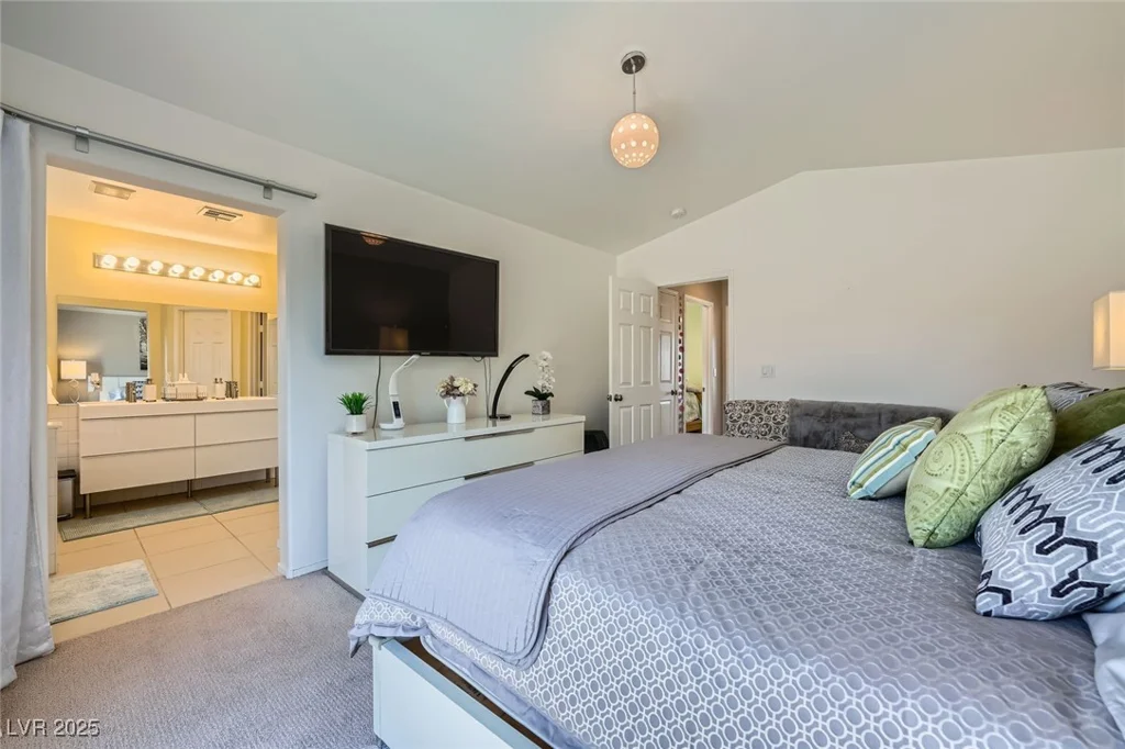 1701 Drifters Peak, Las Vegas, NV 89144