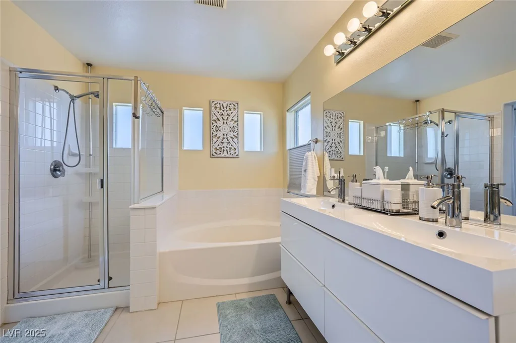 1701 Drifters Peak, Las Vegas, NV 89144