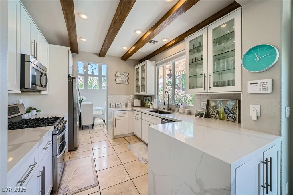 1701 Drifters Peak, Las Vegas, NV 89144