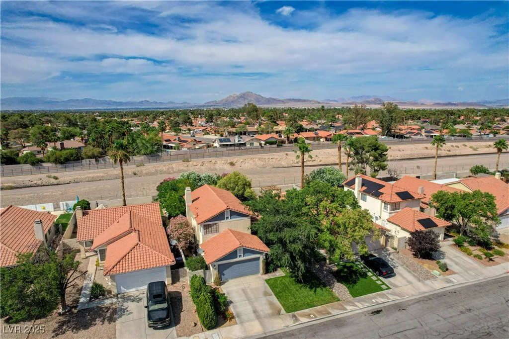 2412 Muirfield, Henderson, NV 89074