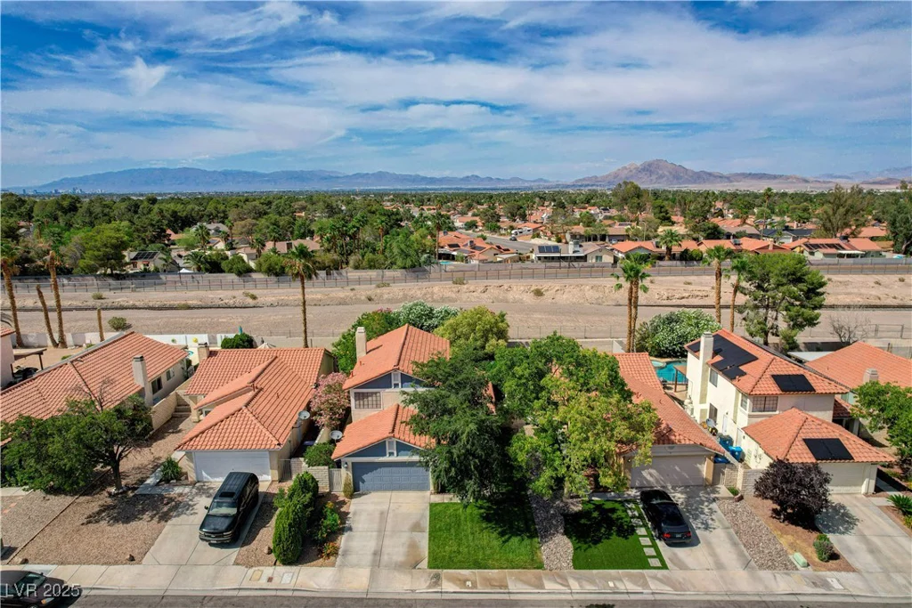 2412 Muirfield, Henderson, NV 89074