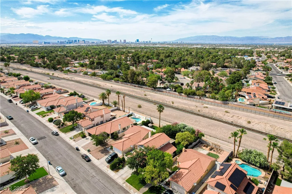 2412 Muirfield, Henderson, NV 89074