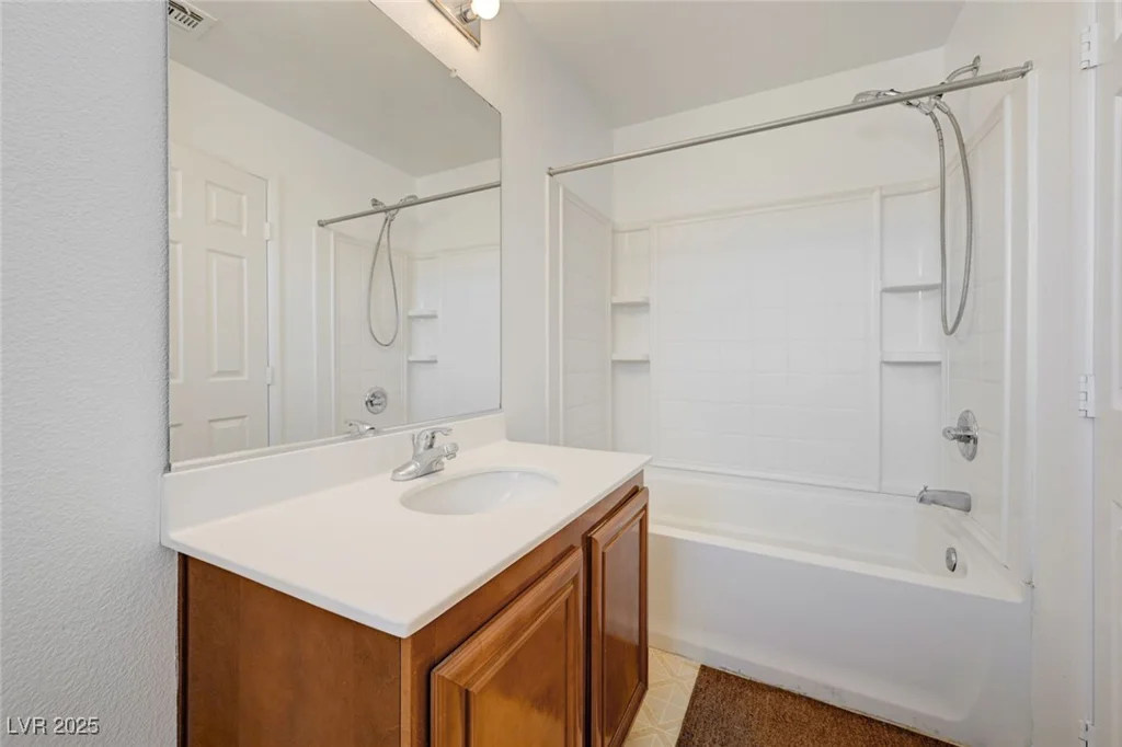 7464 Edgecove, Las Vegas, NV 89139