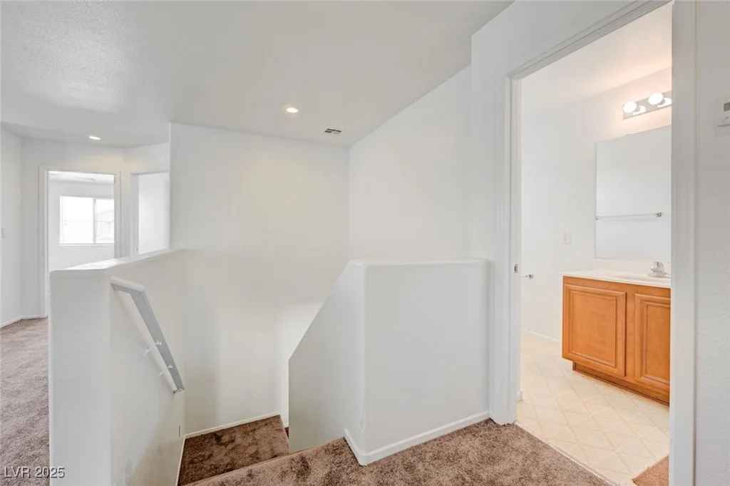 7464 Edgecove, Las Vegas, NV 89139