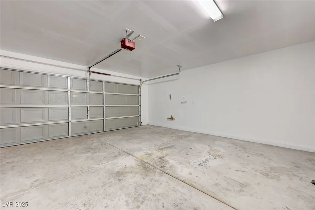 7464 Edgecove, Las Vegas, NV 89139