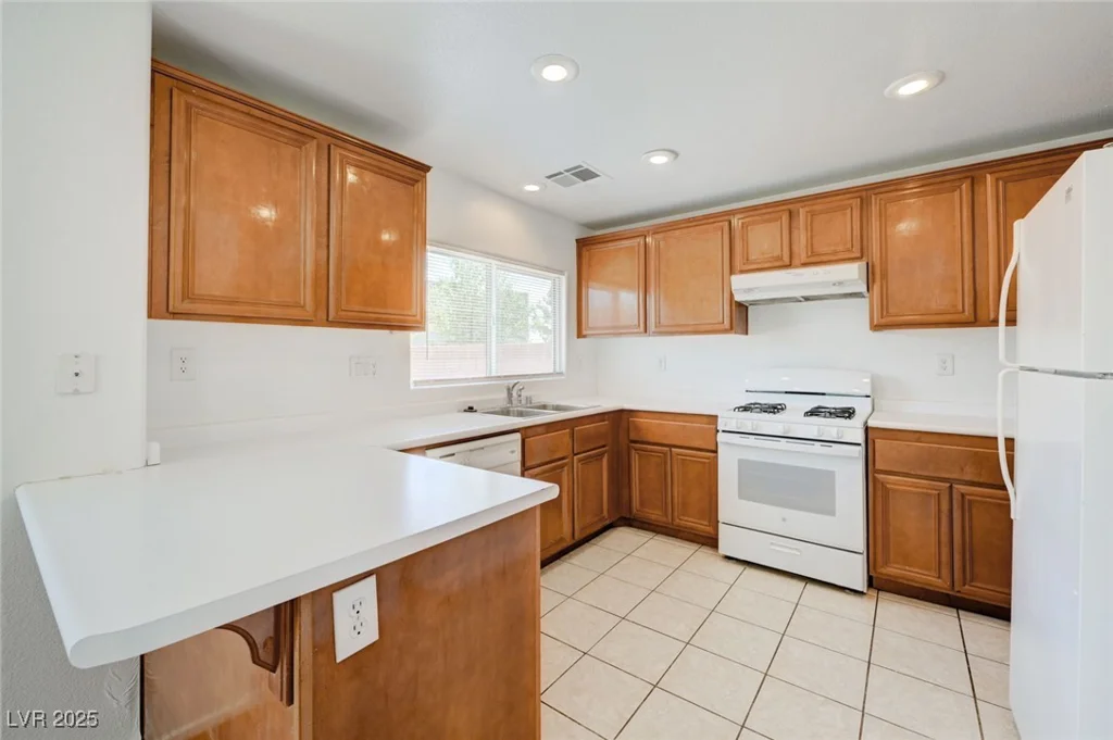 7464 Edgecove, Las Vegas, NV 89139