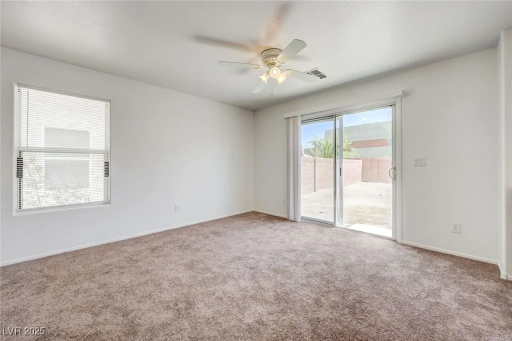 7464 Edgecove, Las Vegas, NV 89139