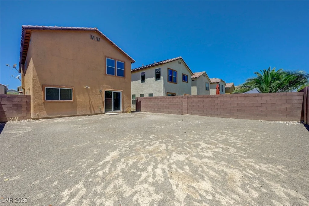 7464 Edgecove, Las Vegas, NV 89139