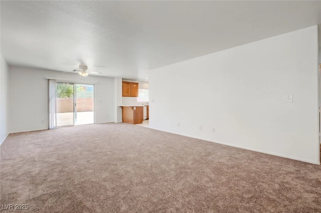 7464 Edgecove, Las Vegas, NV 89139