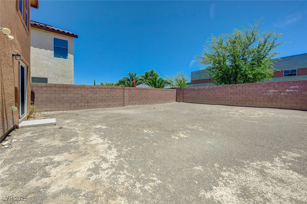 7464 Edgecove, Las Vegas, NV 89139