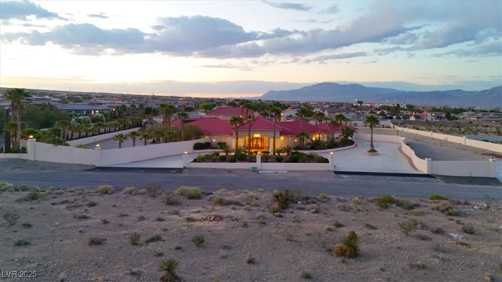 10280 La Mancha, Las Vegas, NV 89149
