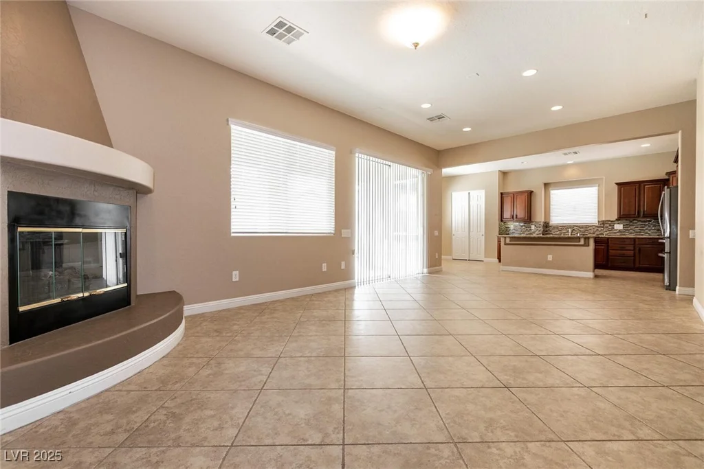 6929 Homing Pigeon, North Las Vegas, NV 89084