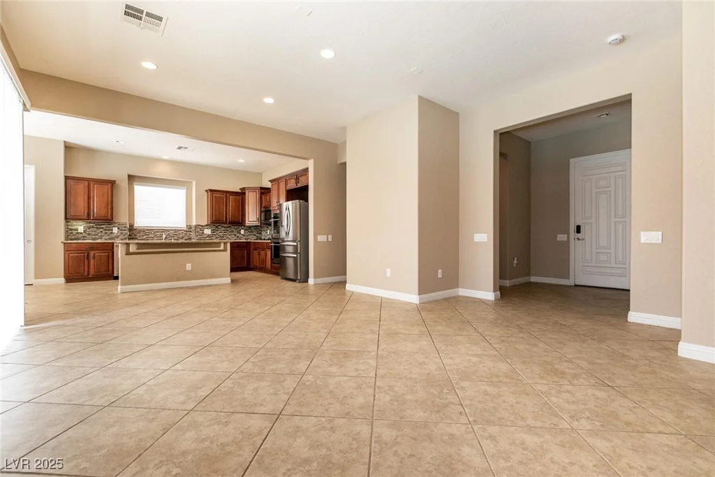 6929 Homing Pigeon, North Las Vegas, NV 89084