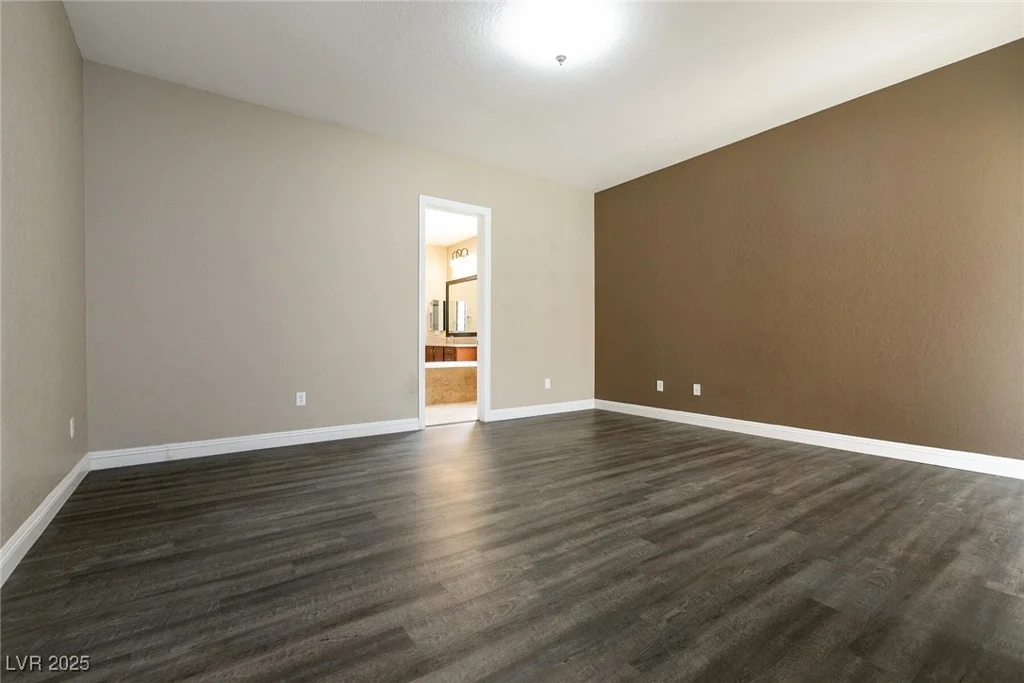 6929 Homing Pigeon, North Las Vegas, NV 89084