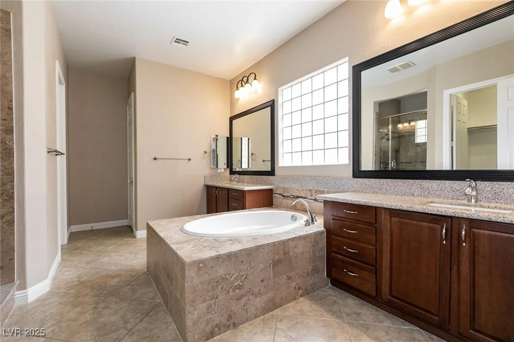 6929 Homing Pigeon, North Las Vegas, NV 89084
