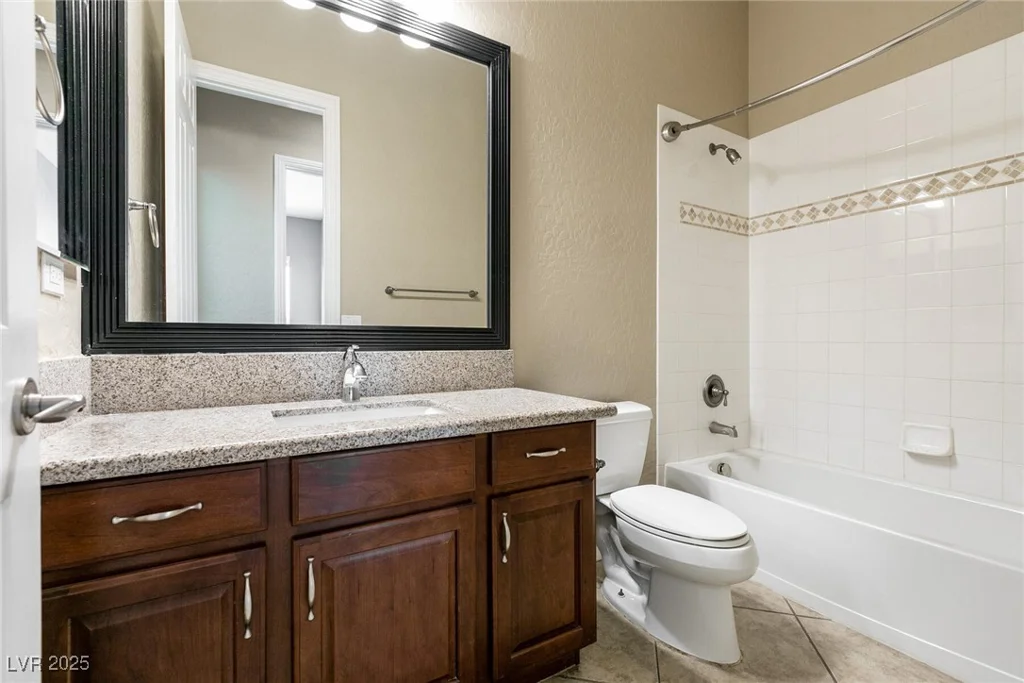 6929 Homing Pigeon, North Las Vegas, NV 89084