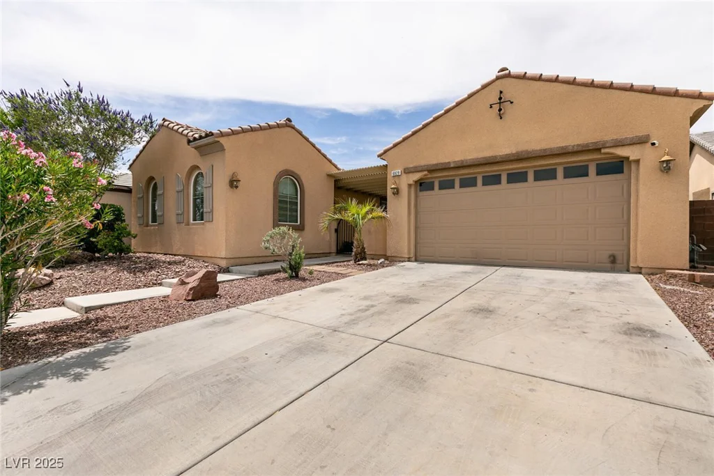 6929 Homing Pigeon, North Las Vegas, NV 89084
