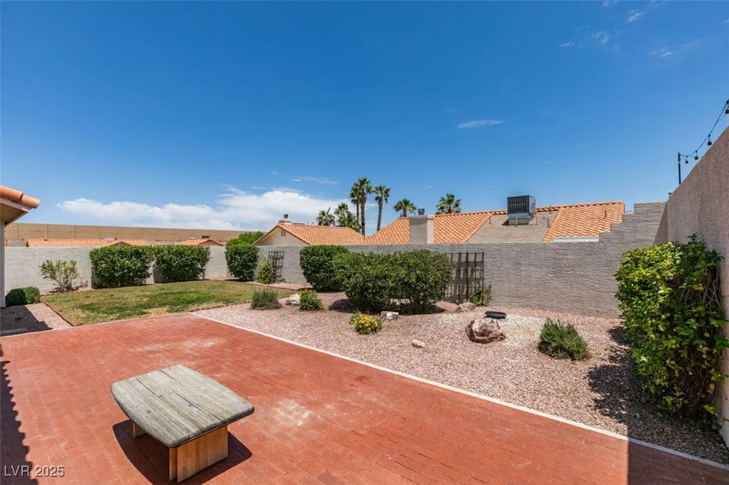 904 Big Horn, Henderson, NV 89002
