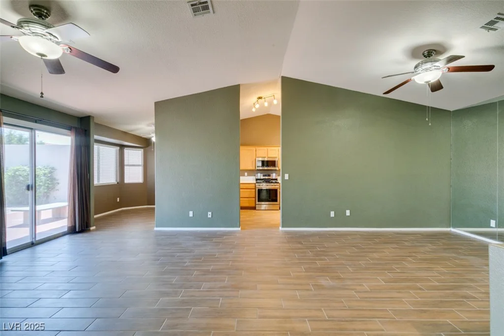 904 Big Horn, Henderson, NV 89002