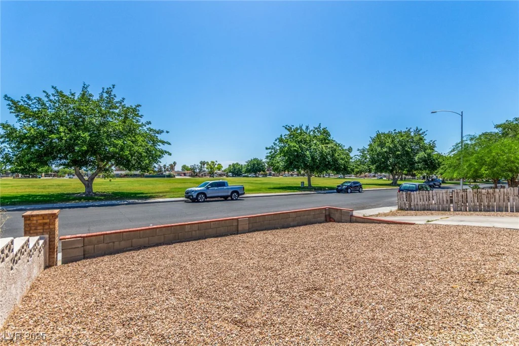2432 Spanish, Las Vegas, NV 89108