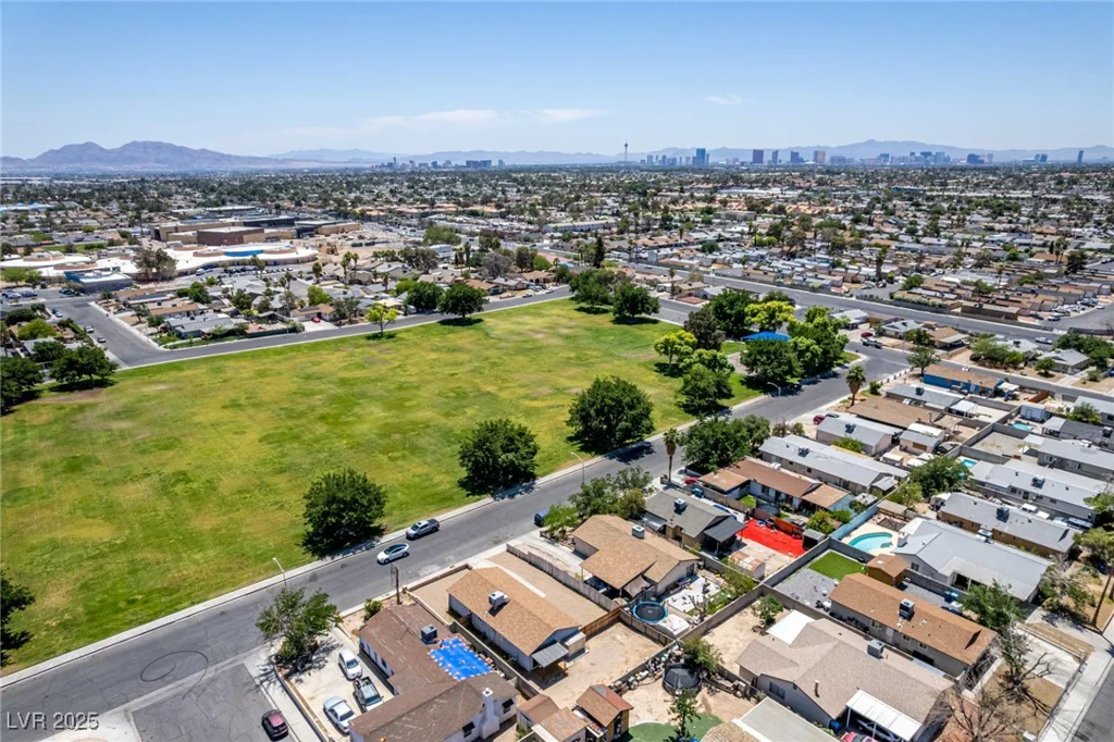 2432 Spanish, Las Vegas, NV 89108