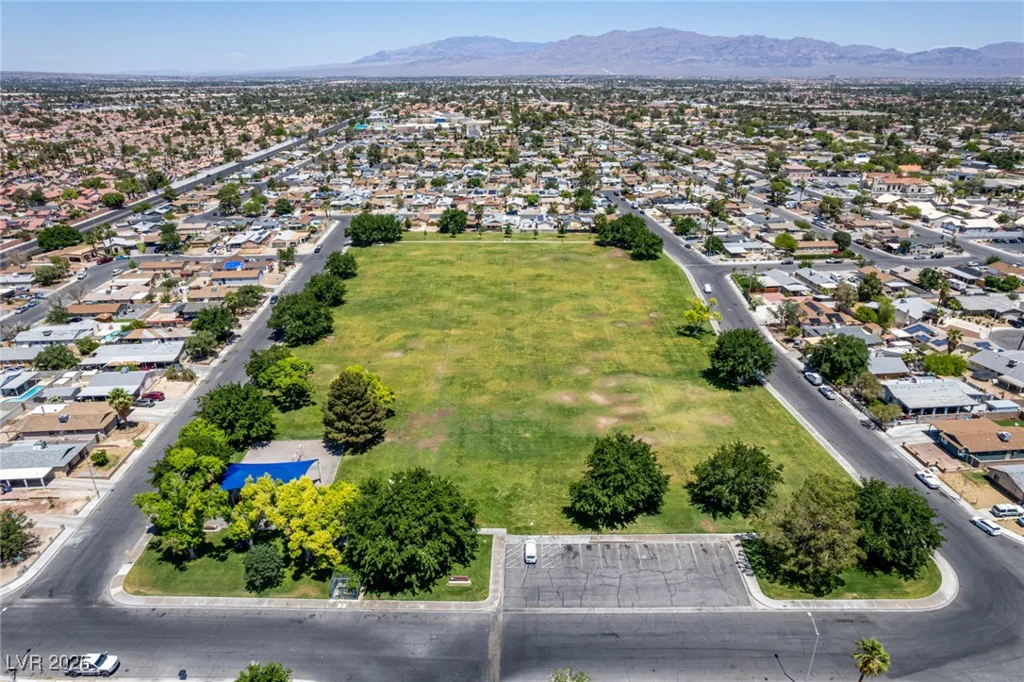 2432 Spanish, Las Vegas, NV 89108