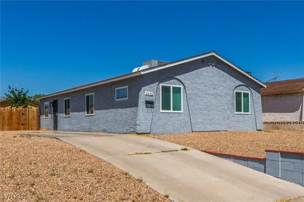 2432 Spanish, Las Vegas, NV 89108