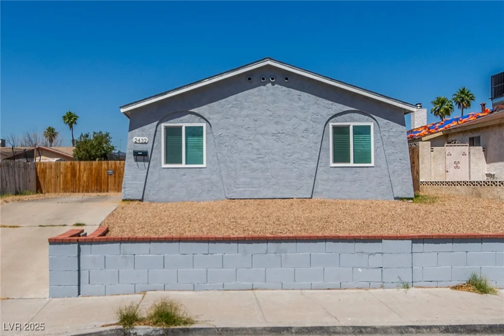 2432 Spanish, Las Vegas, NV 89108