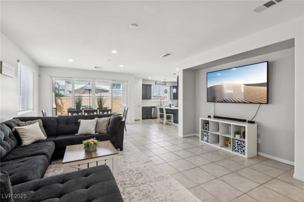 160 Lilt, Henderson, NV 89011