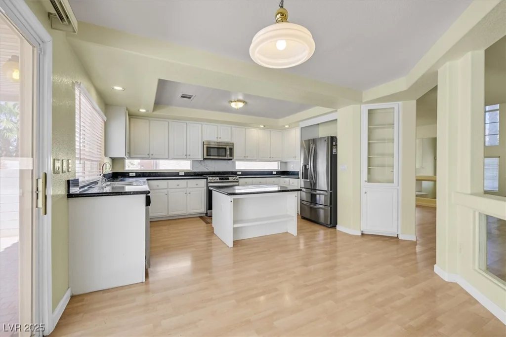 9746 Driftwood Island, Las Vegas, NV 89148