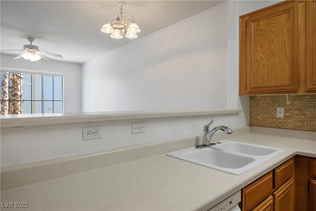 7143 Durango, Las Vegas, NV 89113