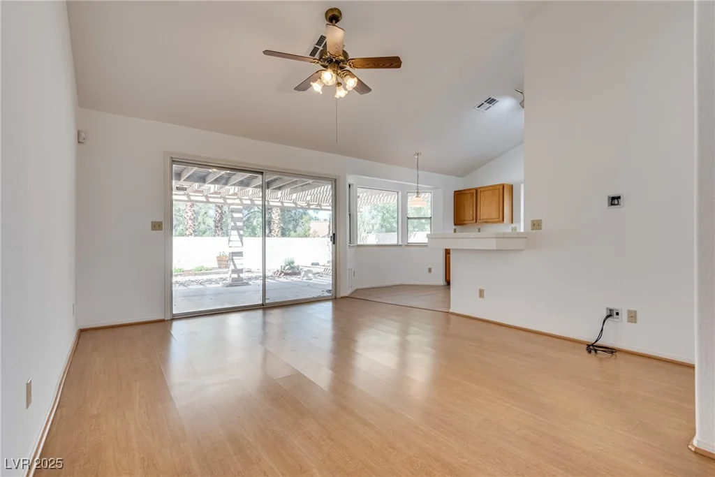 2904 Channel Bay, Las Vegas, NV 89128