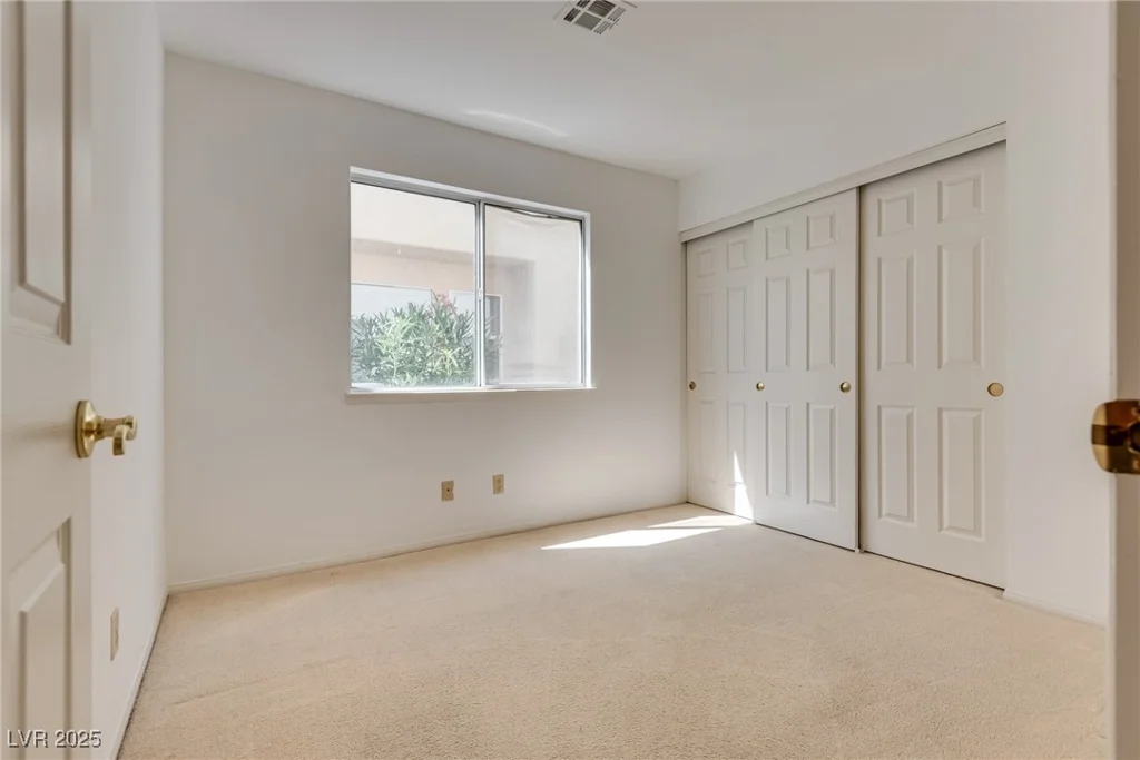2904 Channel Bay, Las Vegas, NV 89128