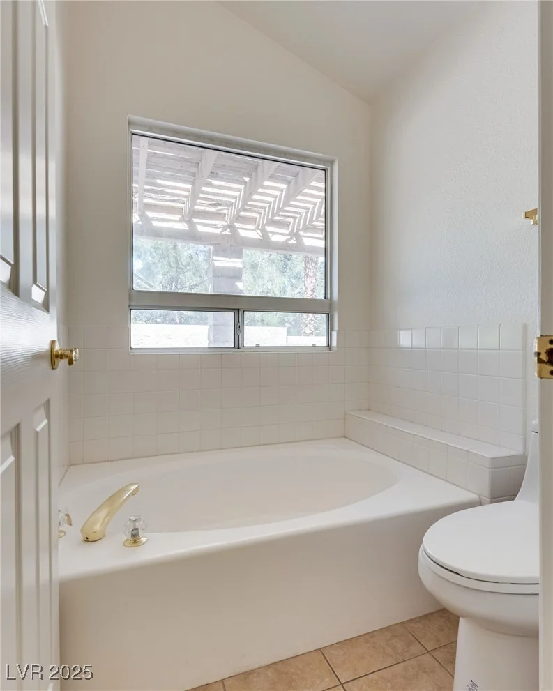 2904 Channel Bay, Las Vegas, NV 89128