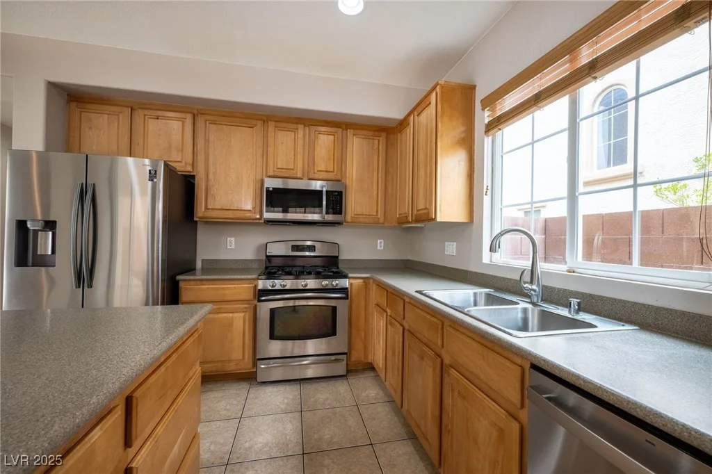 9312 Poseidon Valley, Las Vegas, NV 89178