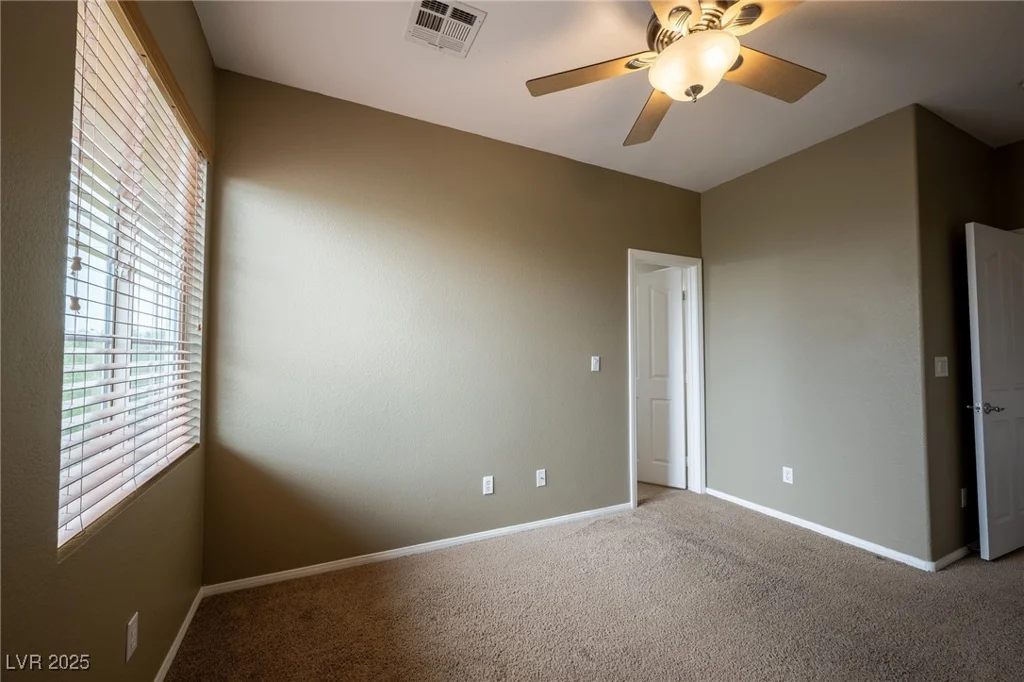 9312 Poseidon Valley, Las Vegas, NV 89178