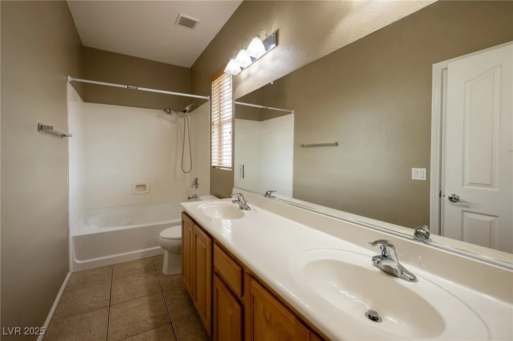 9312 Poseidon Valley, Las Vegas, NV 89178