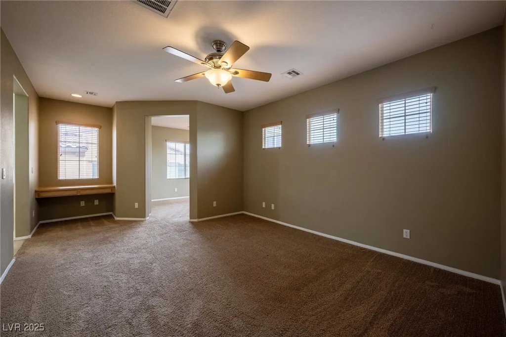 9312 Poseidon Valley, Las Vegas, NV 89178