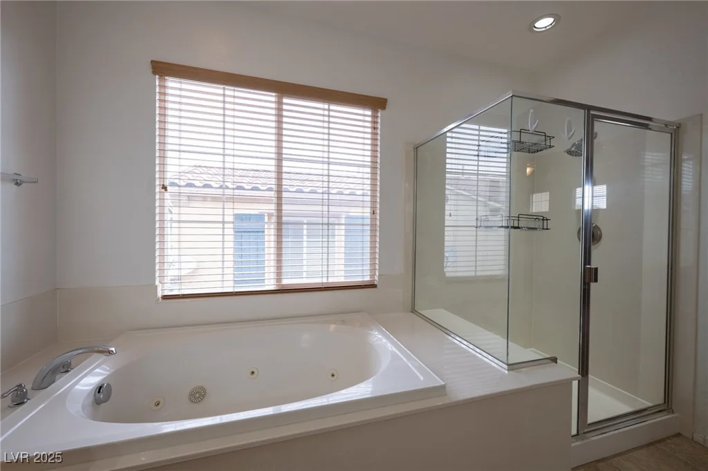9312 Poseidon Valley, Las Vegas, NV 89178